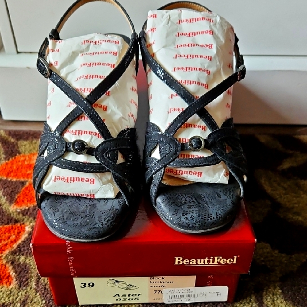 BeautiFeel Black Heels Elegant Comfort